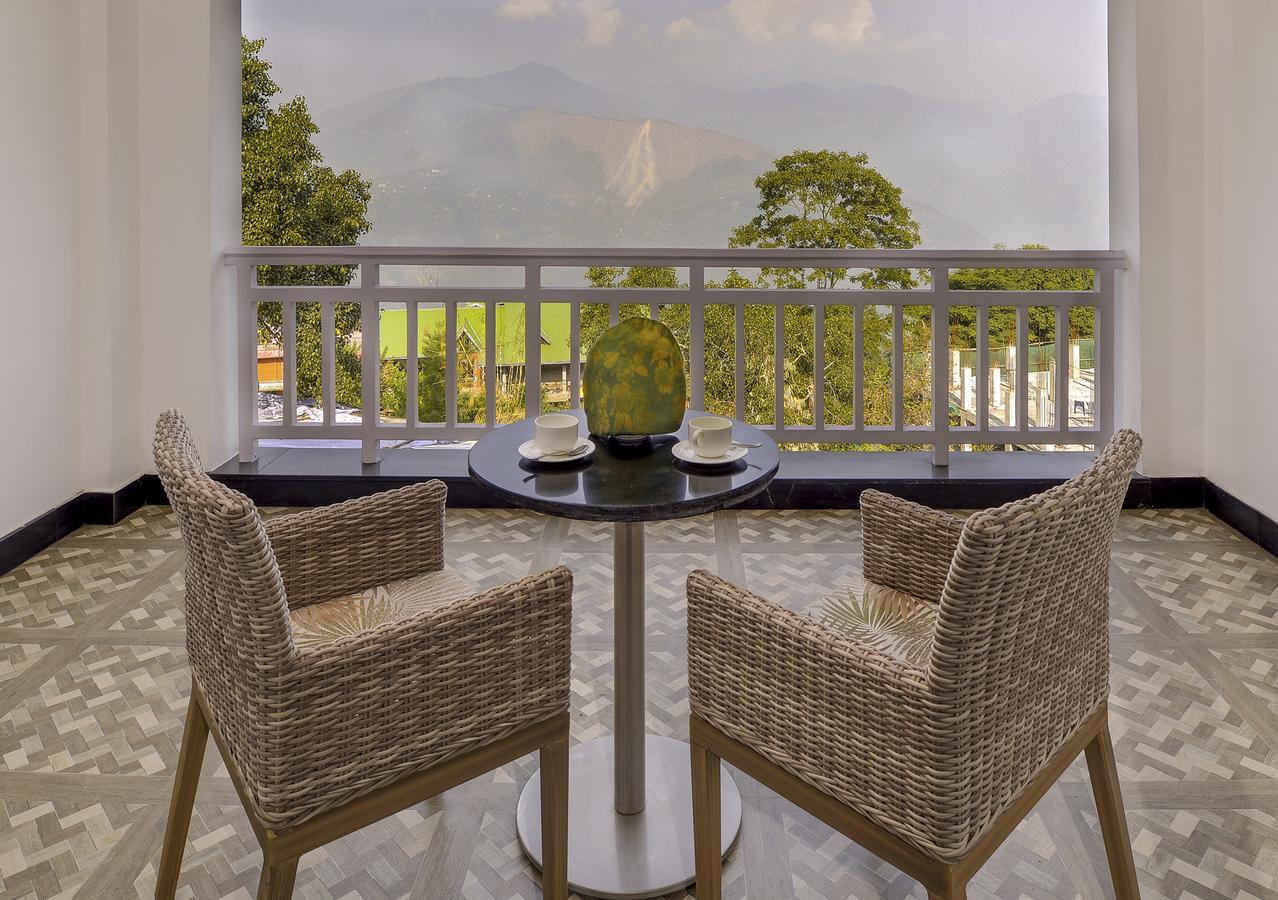 Mayfair Himalayan Spa Resort Калимпонг Екстериор снимка